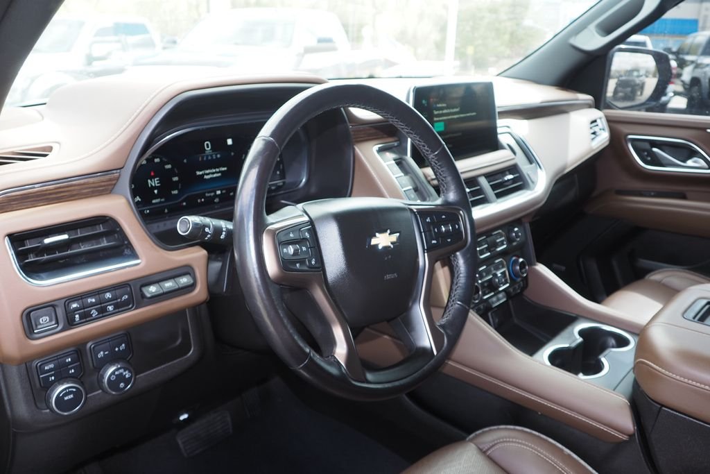 Used 2022 Black Chevrolet High Country image 13