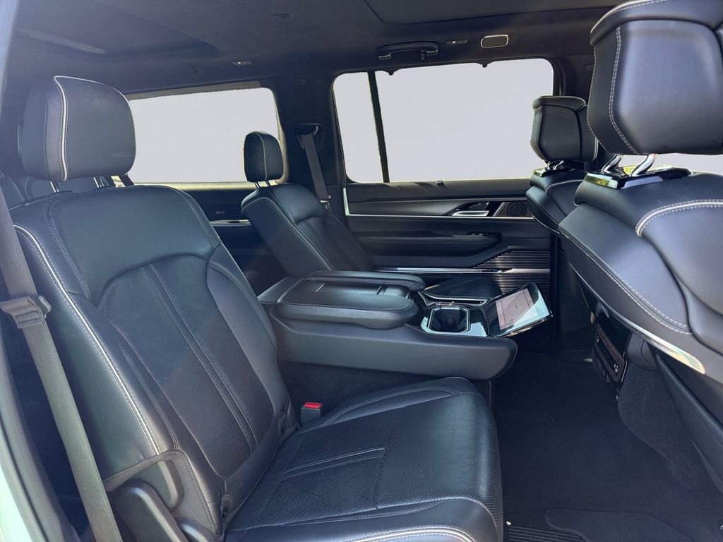Used 2024 White Jeep Series II image 19
