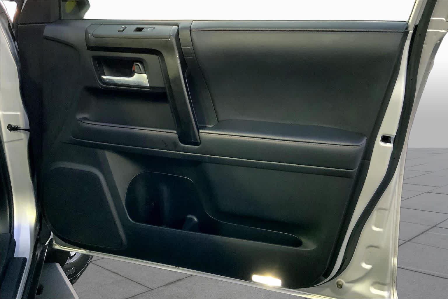 Used 2020 Classic Silver Metallic Toyota TRD Off Road Premium image 22