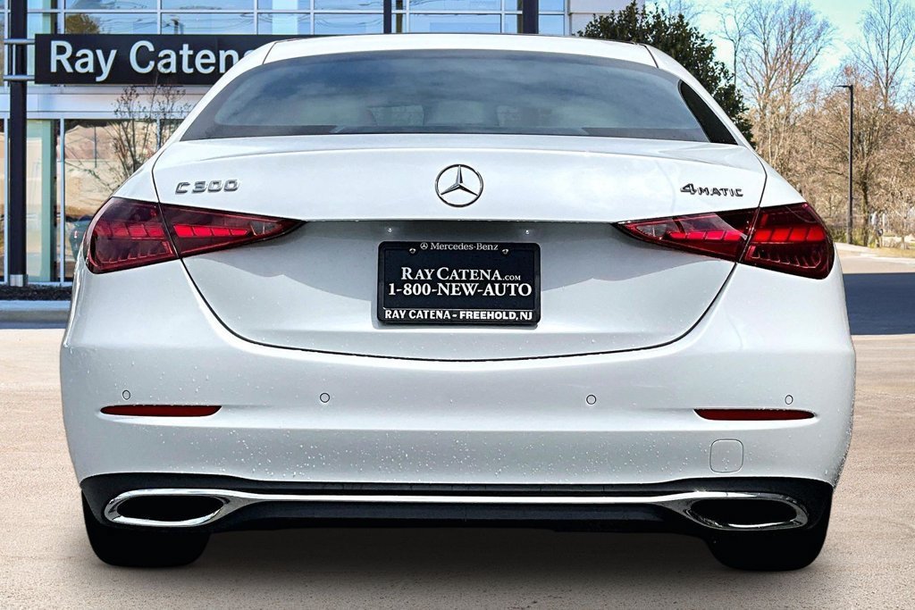 New 2026 MANUFAKTUR Moonlight White Metallic Mercedes-Benz C 300 image 18