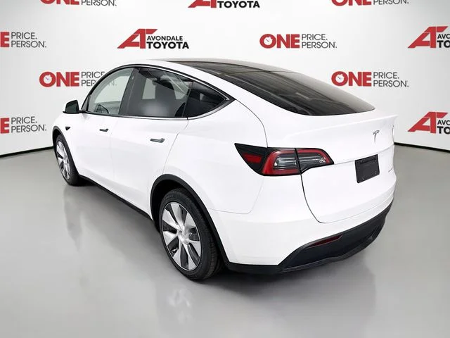 Used 2023  Tesla Long Range image 5