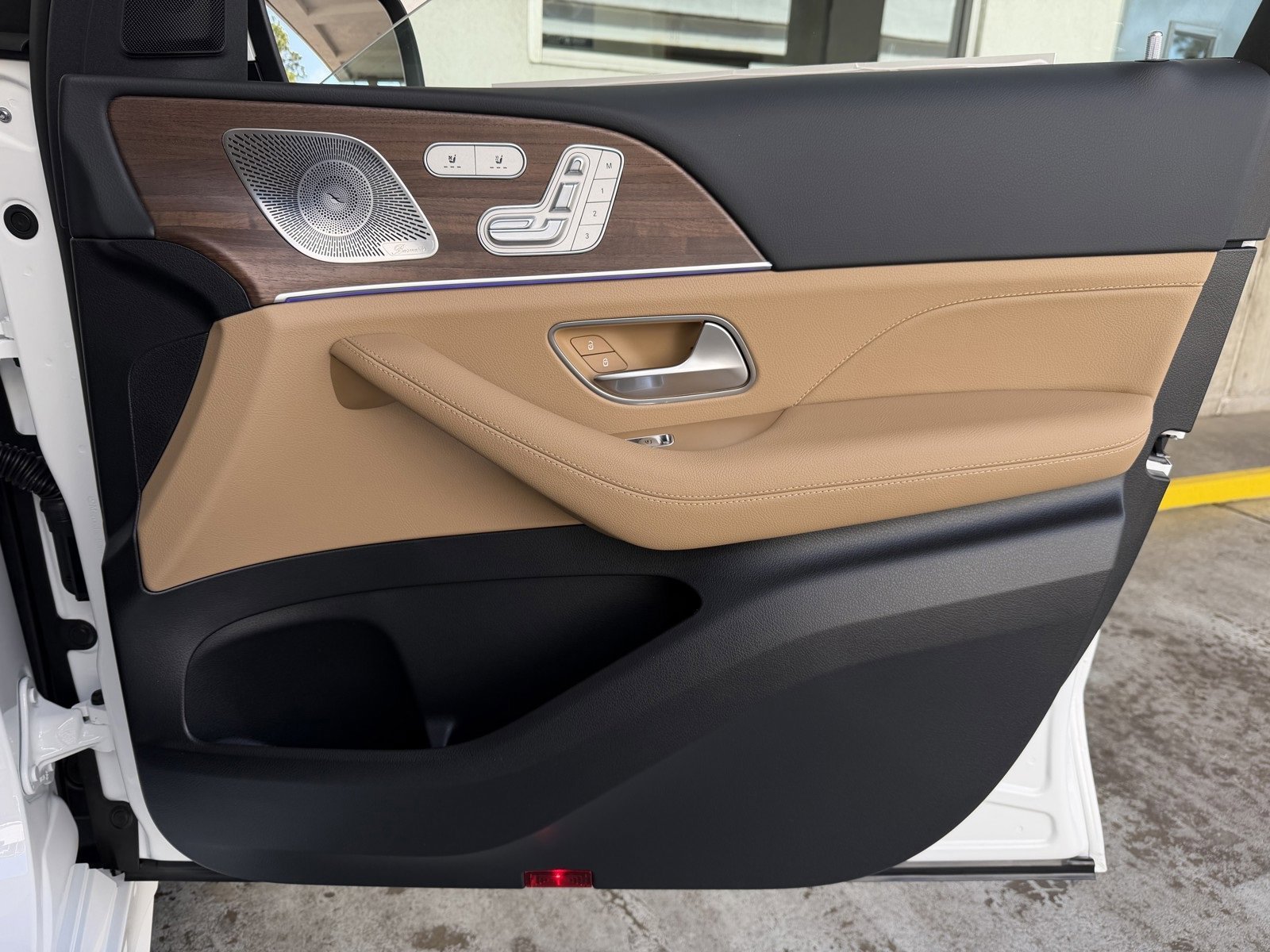 New 2026 Polar White Mercedes-Benz GLE 350 image 43