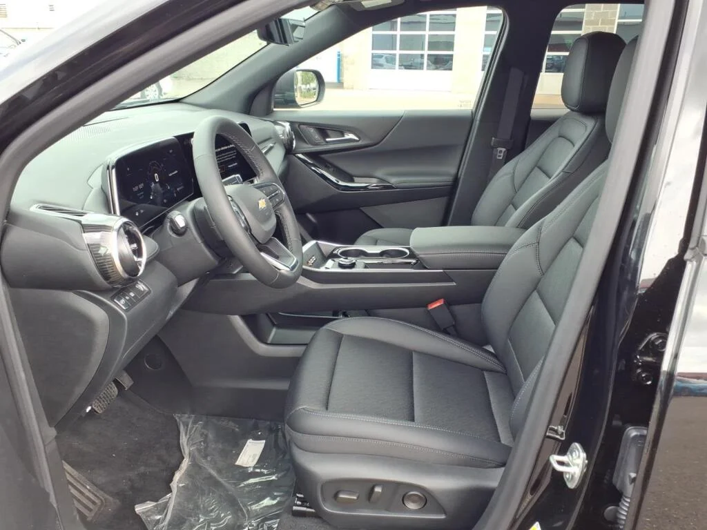 New 2026 Mosaic Black Metallic Chevrolet FWD LT image 7