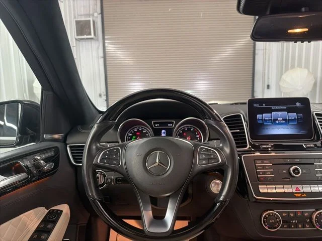 Used 2018 Black Mercedes-Benz GLE 350 image 32