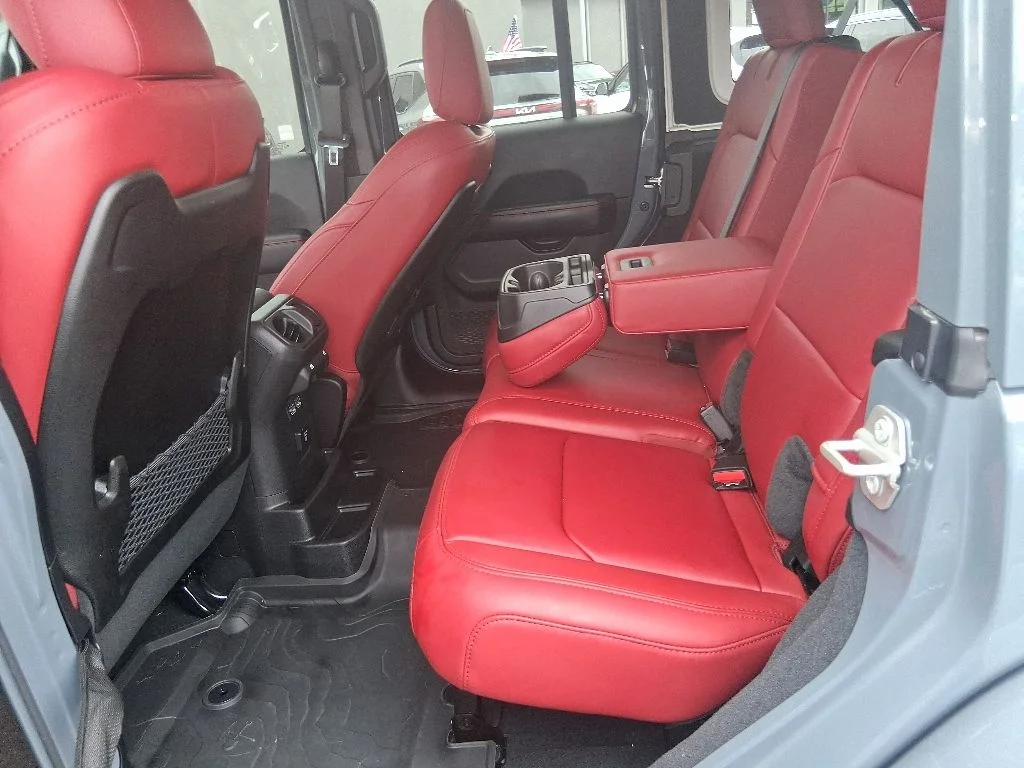 Used 2024 Gray Jeep Rubicon 392 image 17