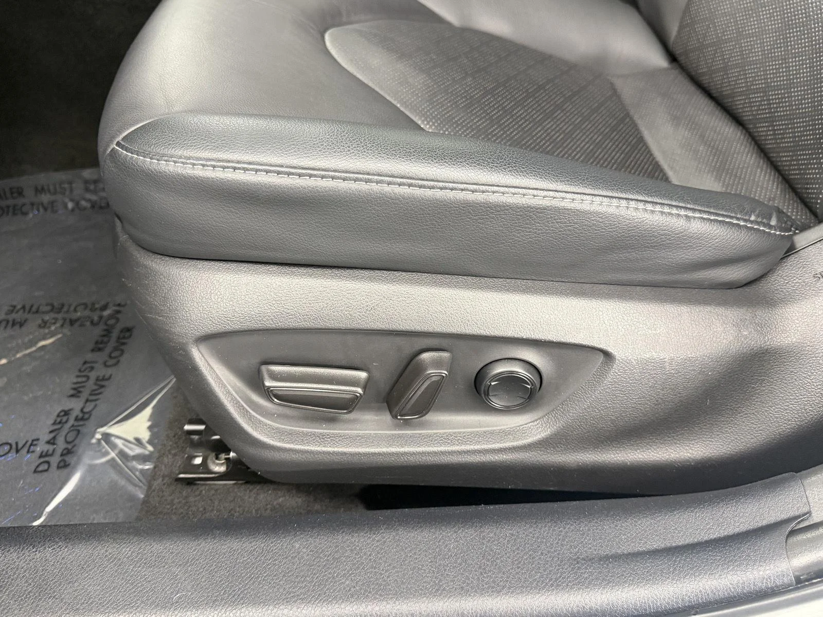 Used 2021 Wind Chill Pearl Toyota XSE image 19