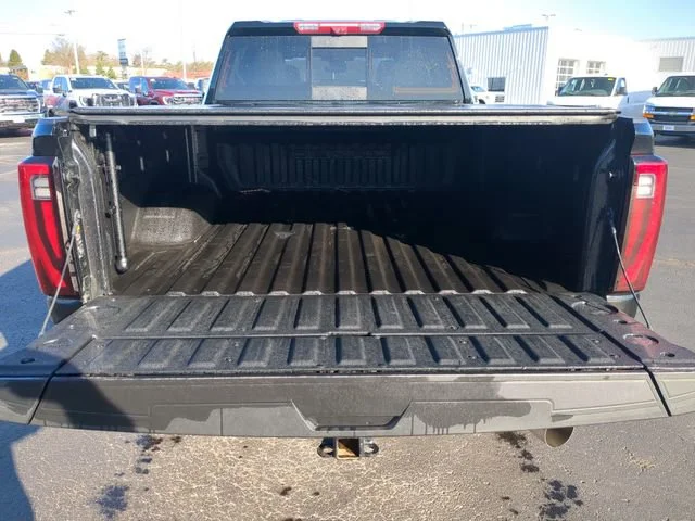 Used 2024 Onyx Black GMC Denali image 28