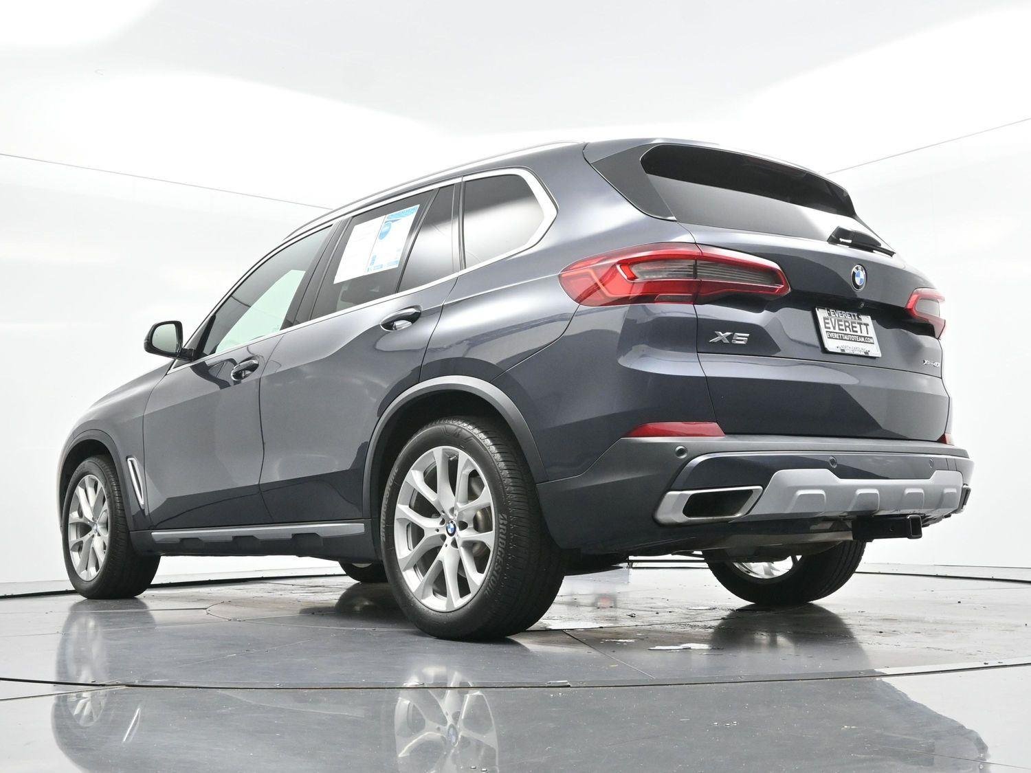 Used 2019 Arctic Gray Metallic BMW xDrive40i image 57