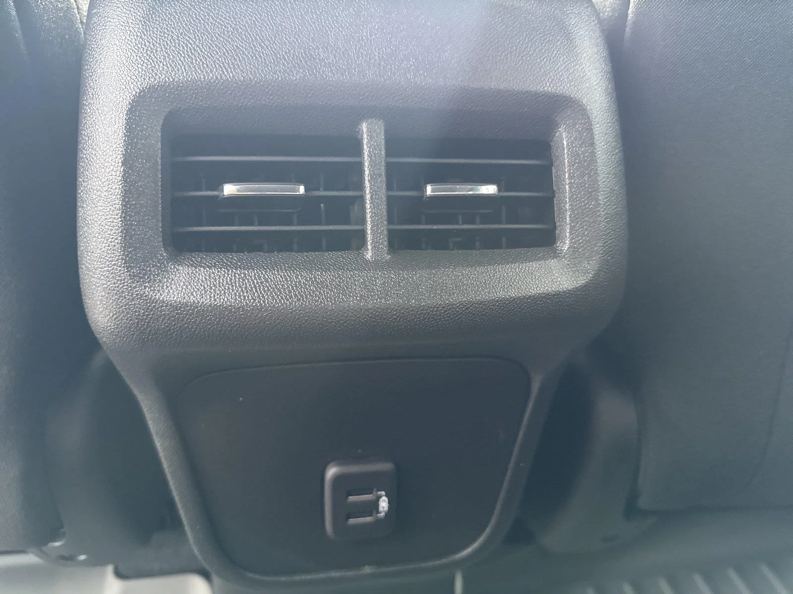 Used 2023 SUMMIT WHITE Chevrolet LT image 27