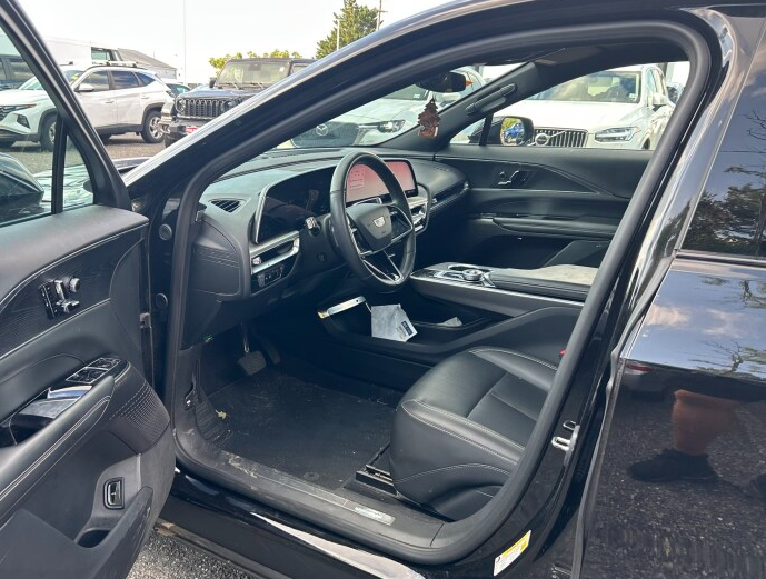 Used 2024 Black Cadillac Luxury image 11