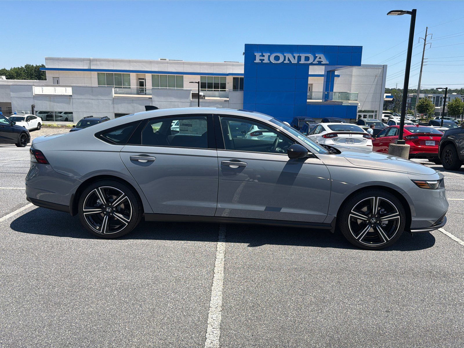 New 2026 Urban Gray Pearl Honda SE image 8