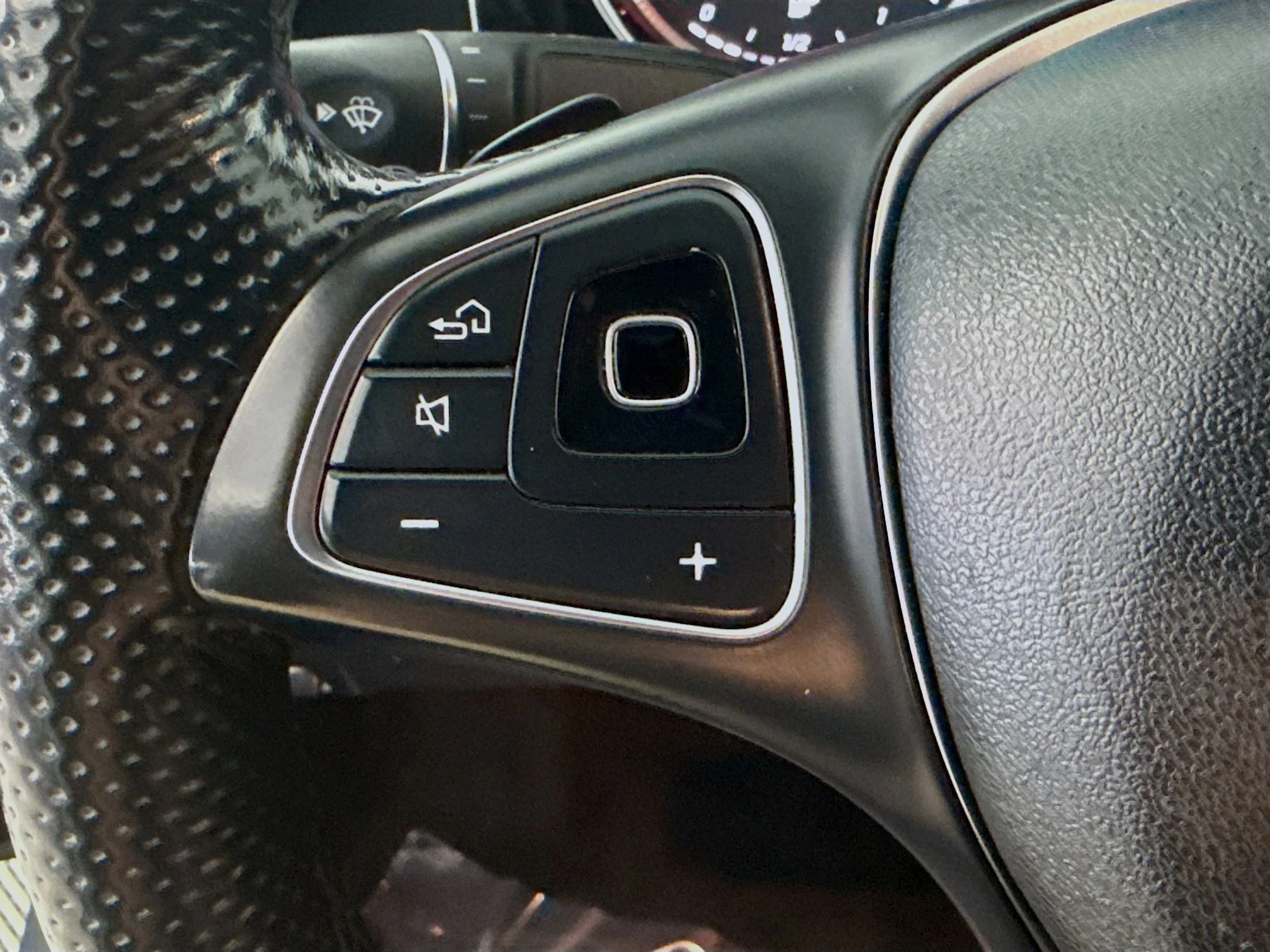 Used 2018 Selenite Gray Metallic Mercedes-Benz E 300 image 10