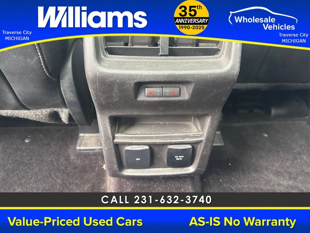 Used 2016 Shadow Black Ford Titanium image 18