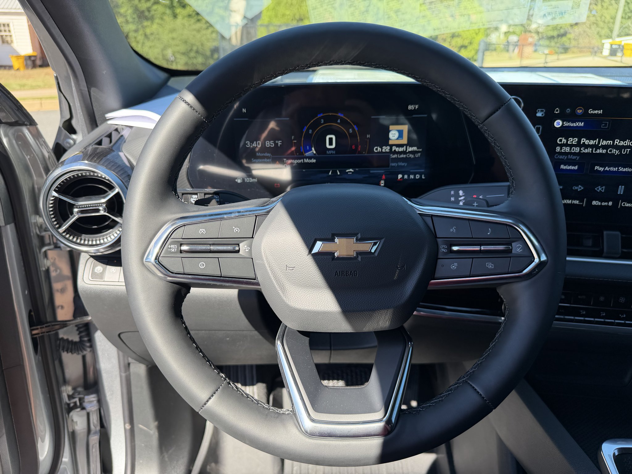 2027 Chevrolet Equinox LT - Photo 25