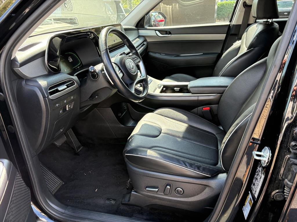 Certified Used 2024 Abyss Black Pearl Hyundai SEL 7 Passenger image 14