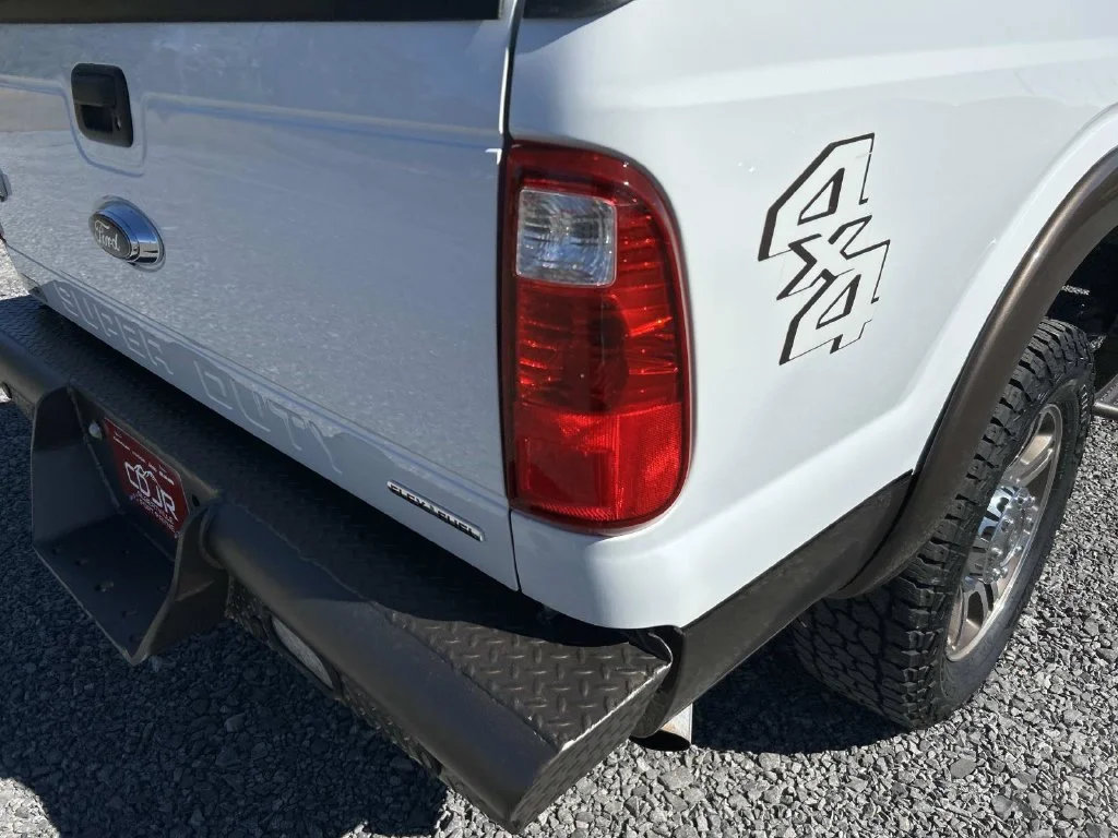 Used 2016 White Ford King Ranch image 19