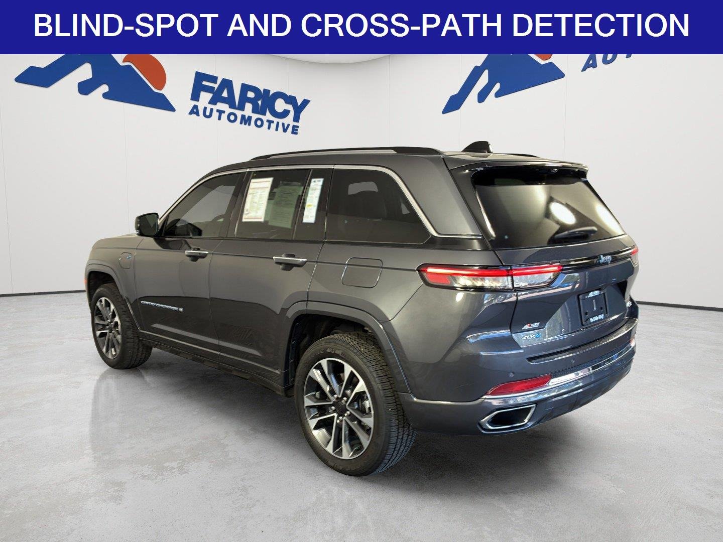 Used 2023 Baltic Gray Metallic Clearcoat Jeep Overland image 7