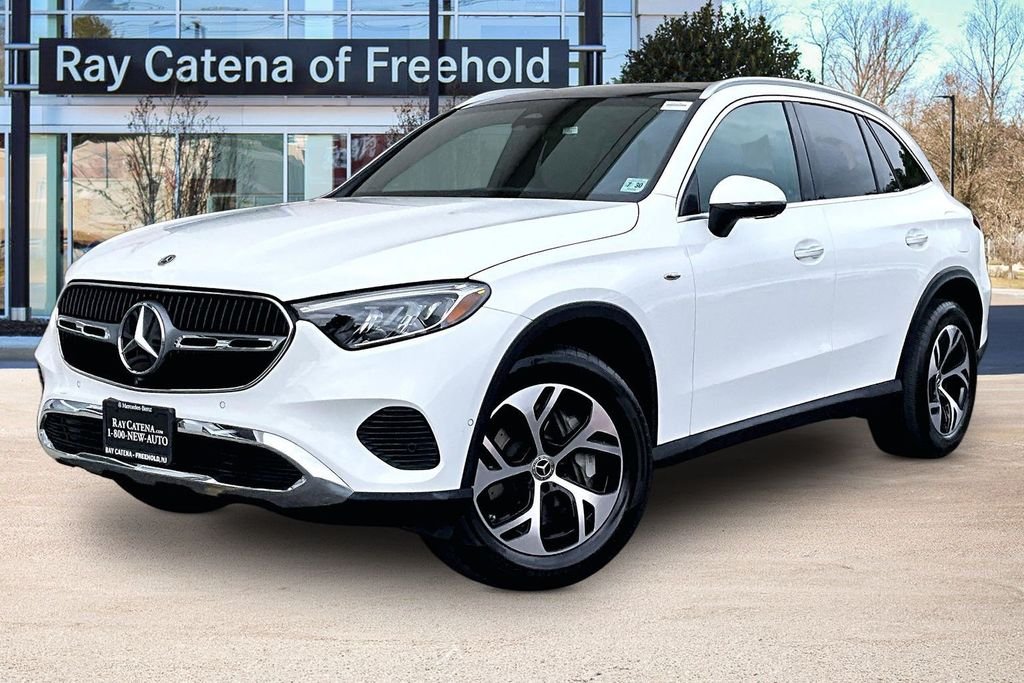 2025 Mercedes-Benz GLC