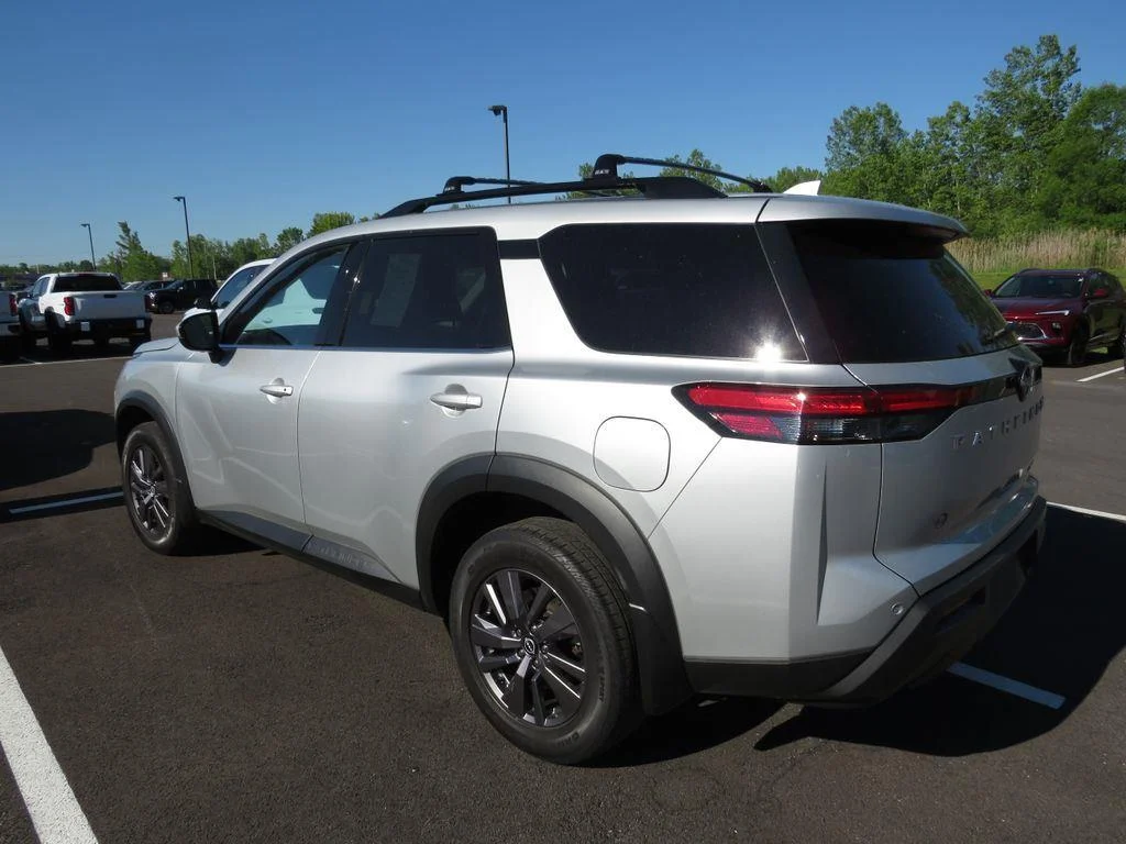 Used 2023 Brilliant Silver Metallic Nissan SV image 9