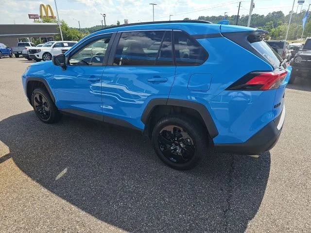 Used 2019 Blue Toyota LE image 4