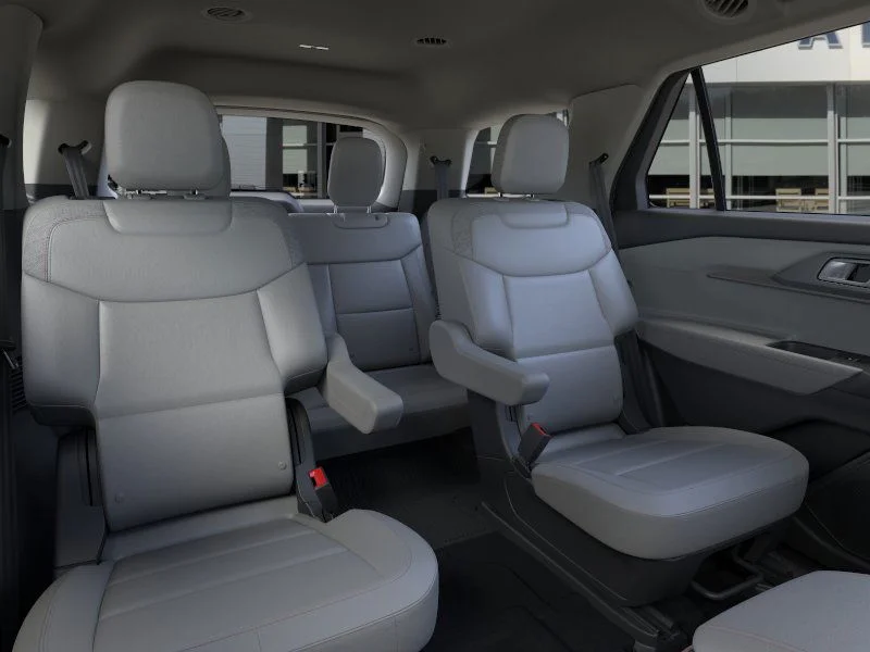 New 2026 Star White Metallic Tri-Coat Ford Active image 11
