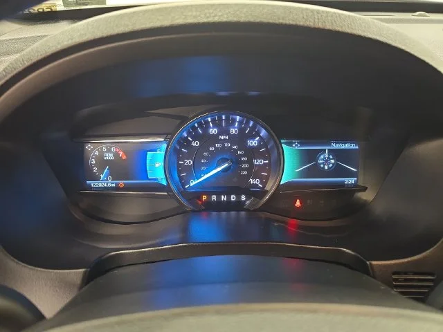 Used 2019 Gray Ford XLT image 31