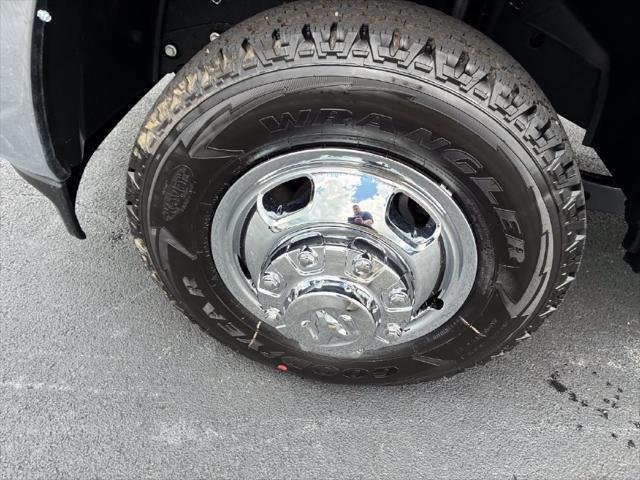 2026 RAM 3500 Chassis Tradesman - Photo 6