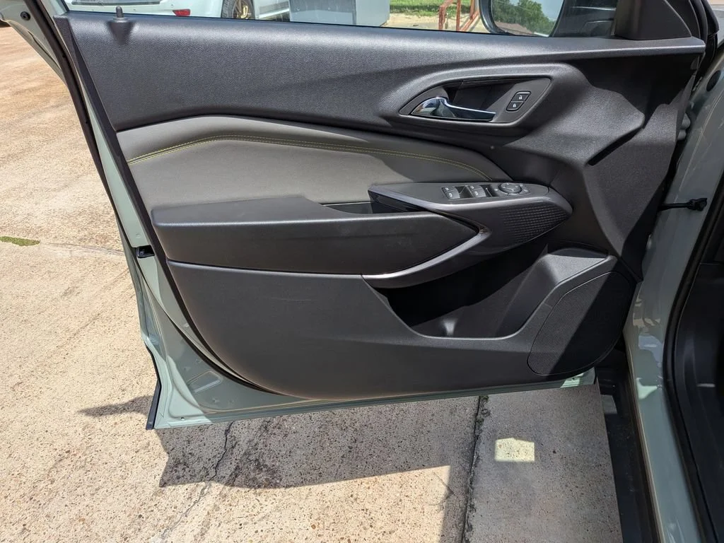 2026 Chevrolet Trax Activ - Photo 10