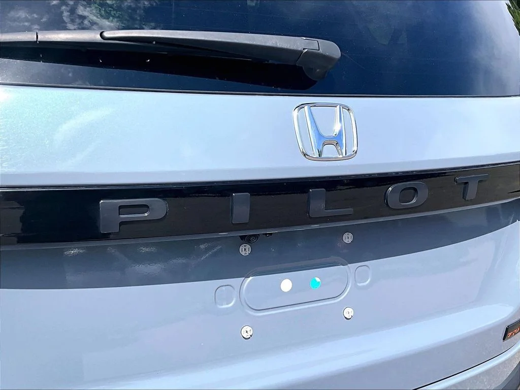 Used 2025 Gray Honda TrailSport image 27