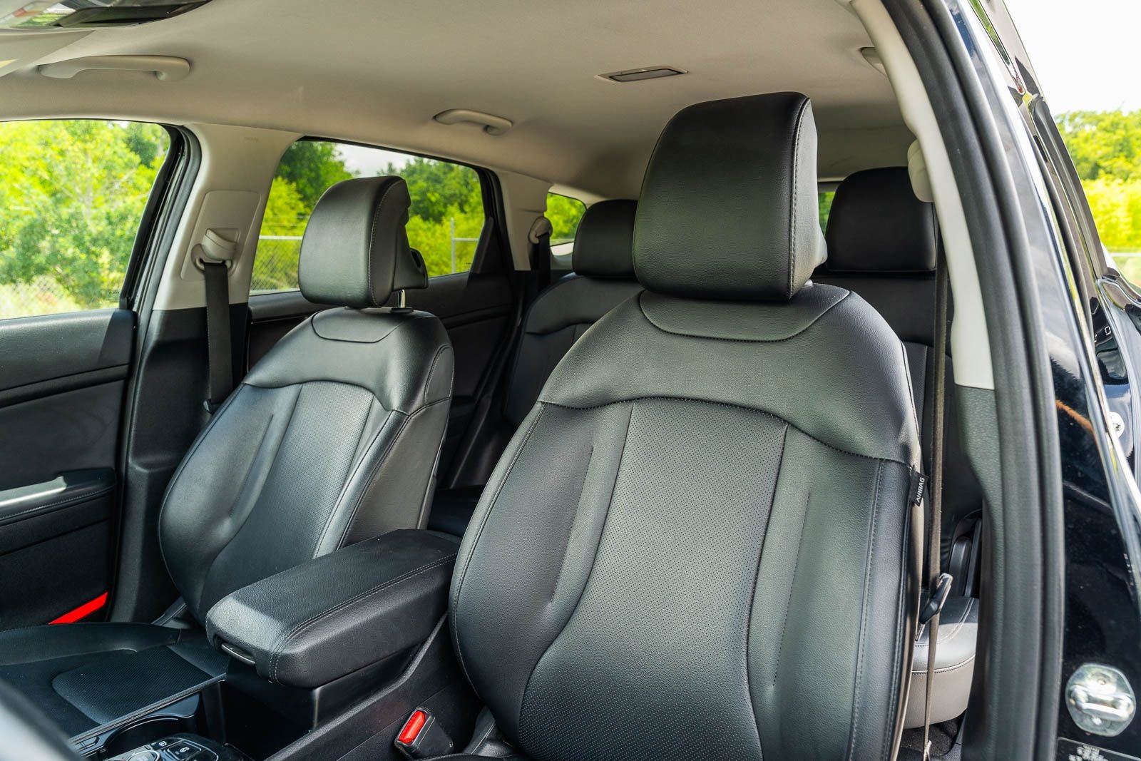 Used 2025 Black Kia EX image 18