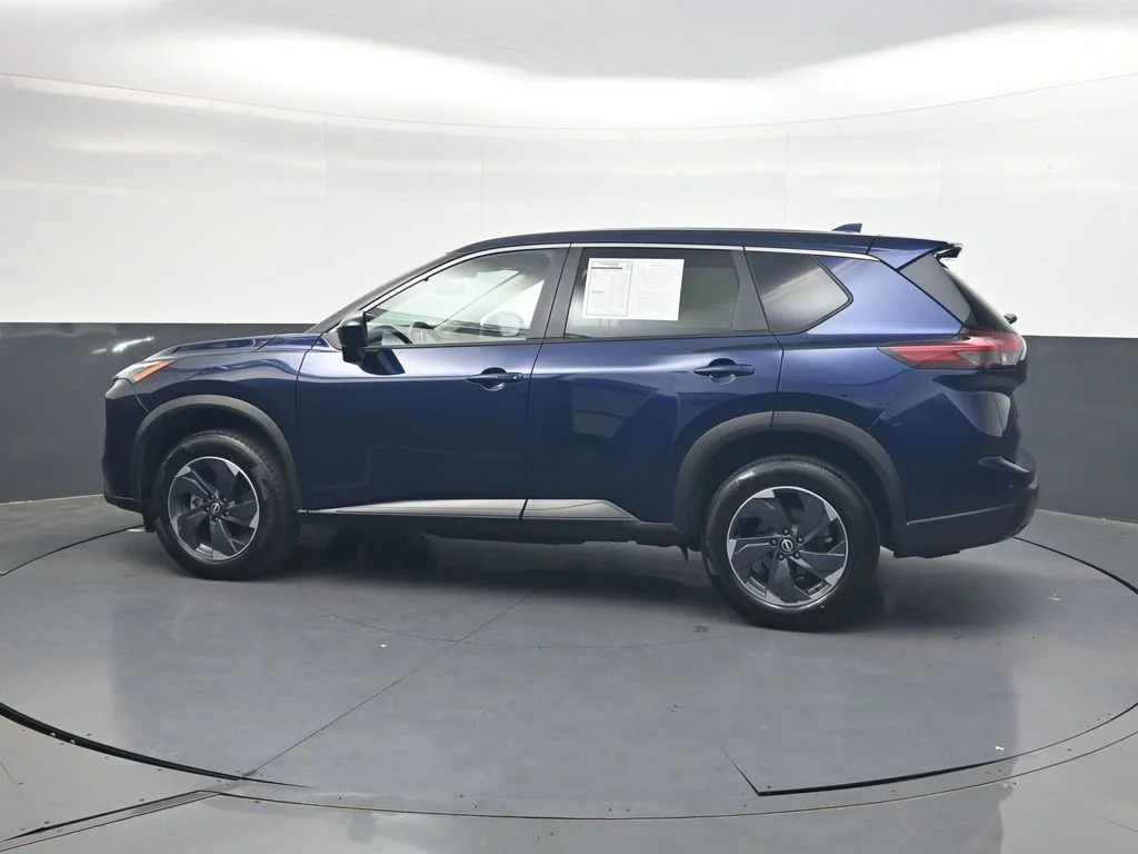 Used 2025 Blue Nissan SV image 10