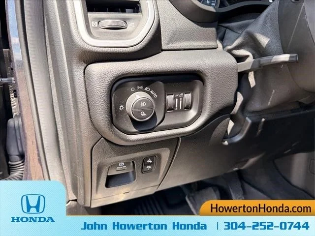 Used 2020 Gray Ram Laramie image 17