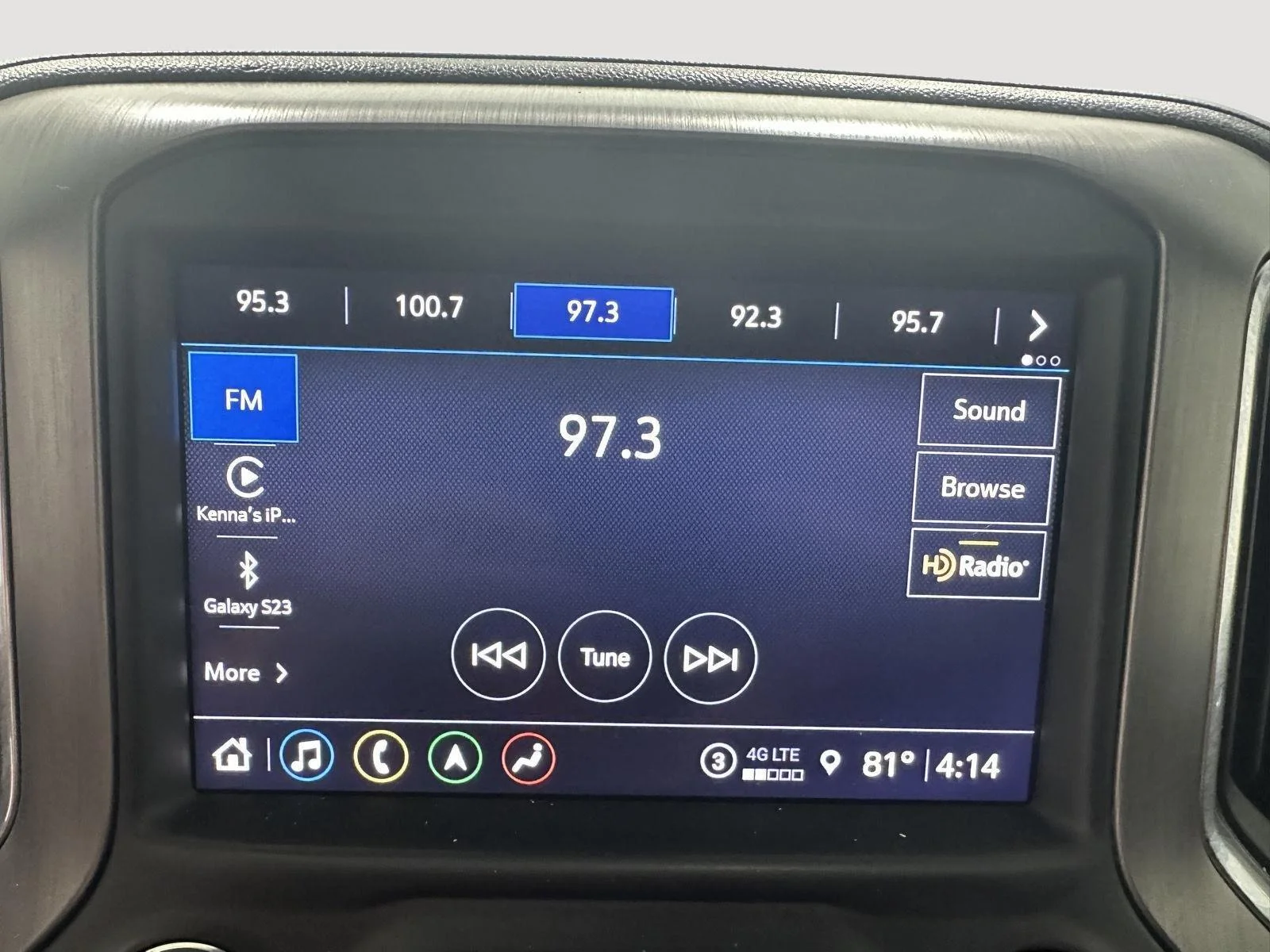 Used 2021 White Frost Tricoat GMC Denali image 12