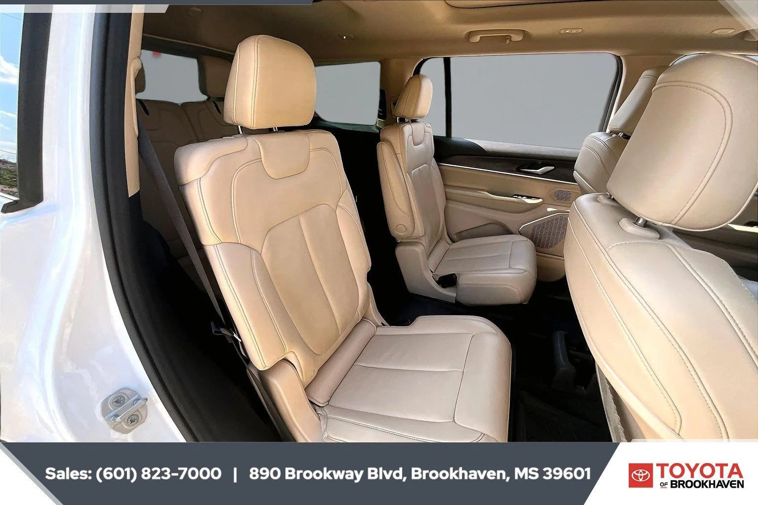 Used 2021 Bright White Clearcoat Jeep Limited image 20