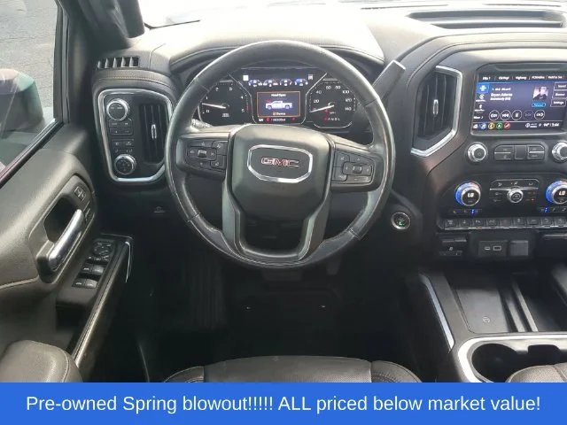 Used 2022 White GMC AT4 image 40
