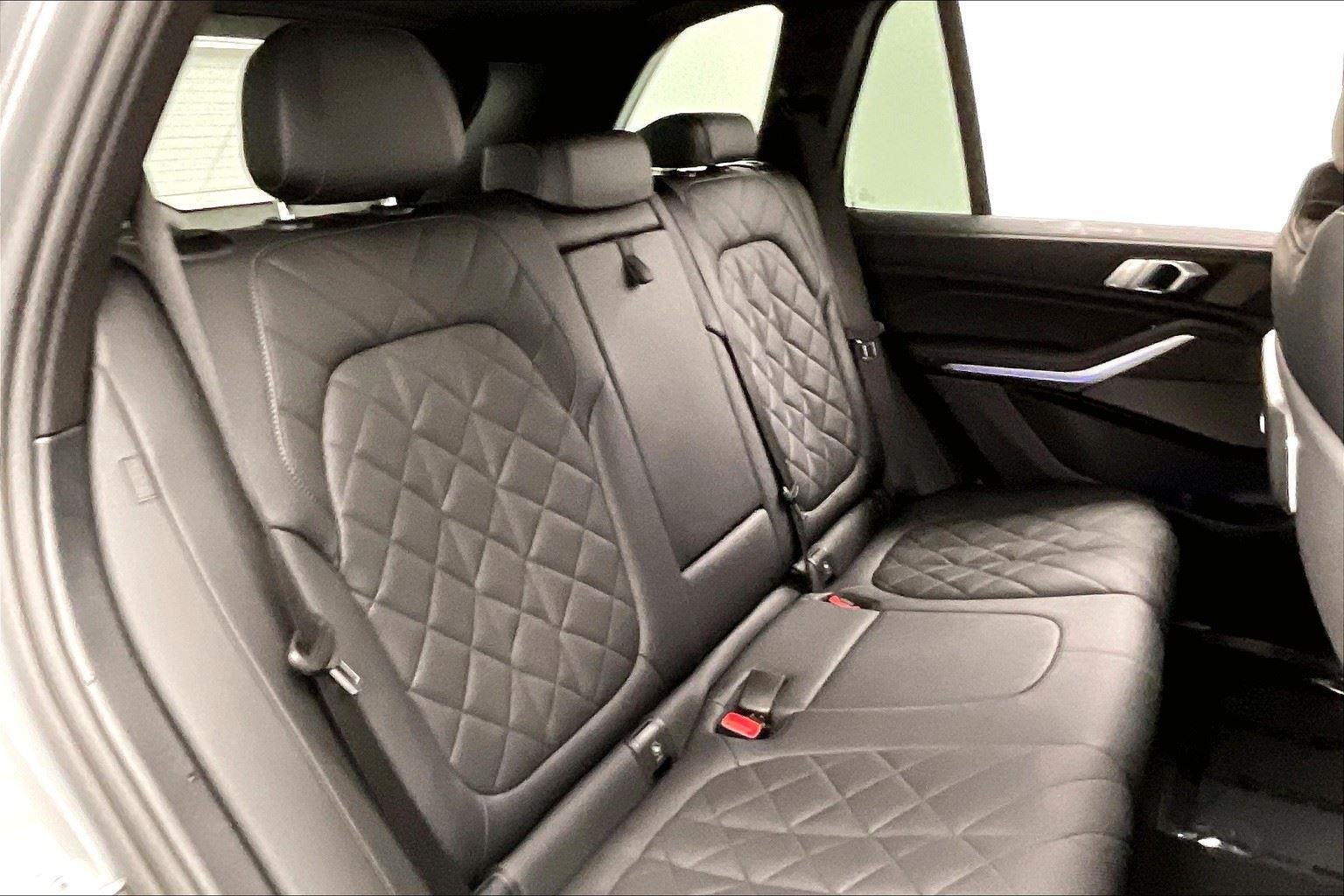 Certified Used 2024 Skyscraper Grey Metallic BMW xDrive40i image 18