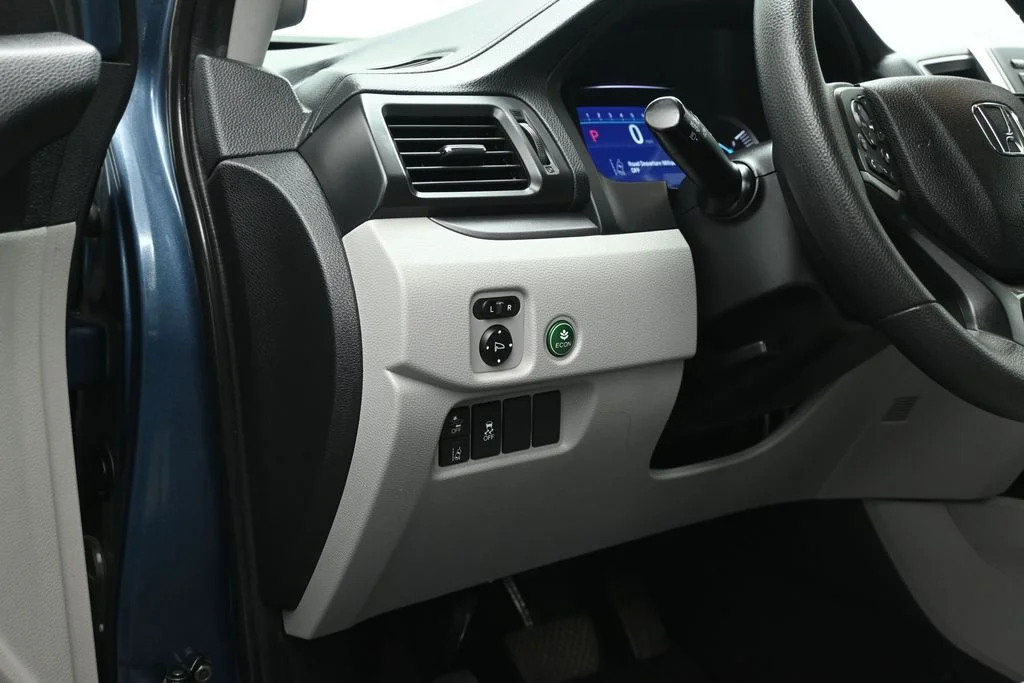 Used 2019 Black Honda LX image 11