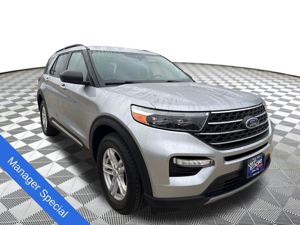 Used 2022 Silver Ford XLT image 8