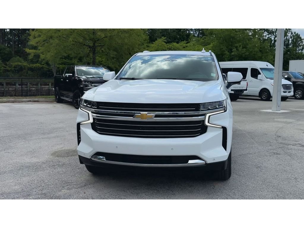 Used 2023 Summit White Chevrolet LT image 3