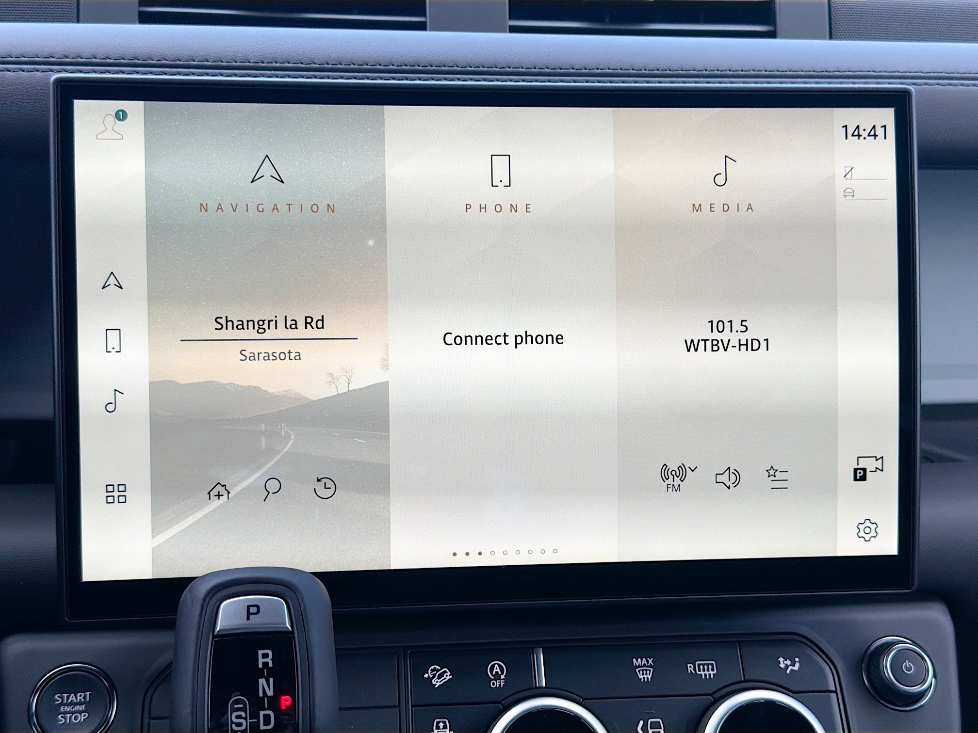 New 2026 Borasco Grey LAND ROVER X-Dynamic SE image 32