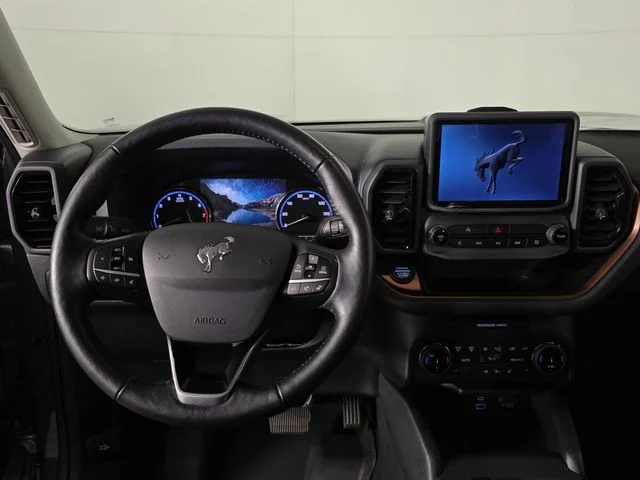 Used 2022 Gray Metallic Ford Outer Banks image 9