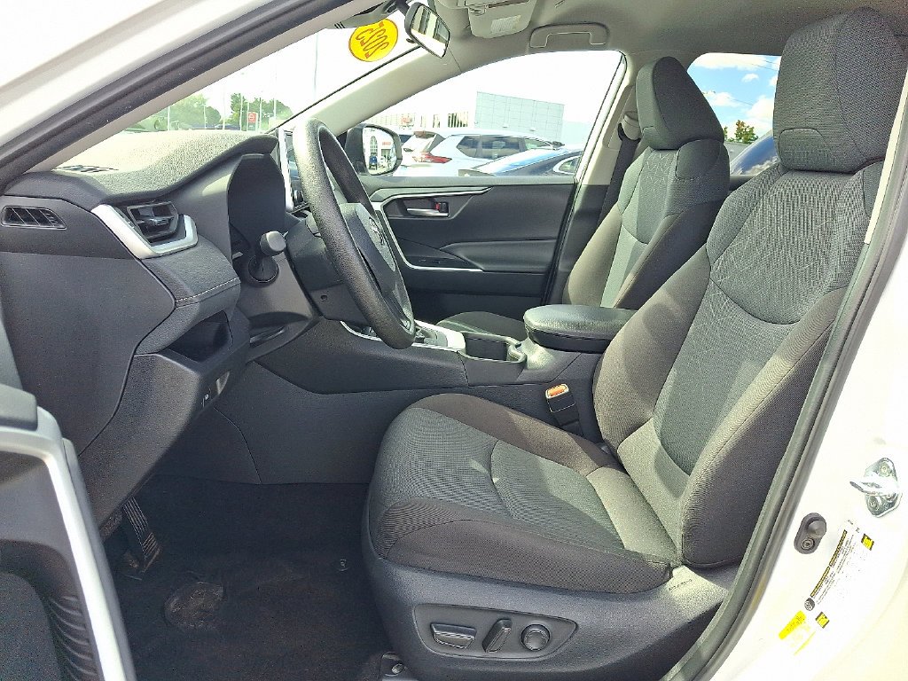 Used 2025 White Toyota XLE image 15