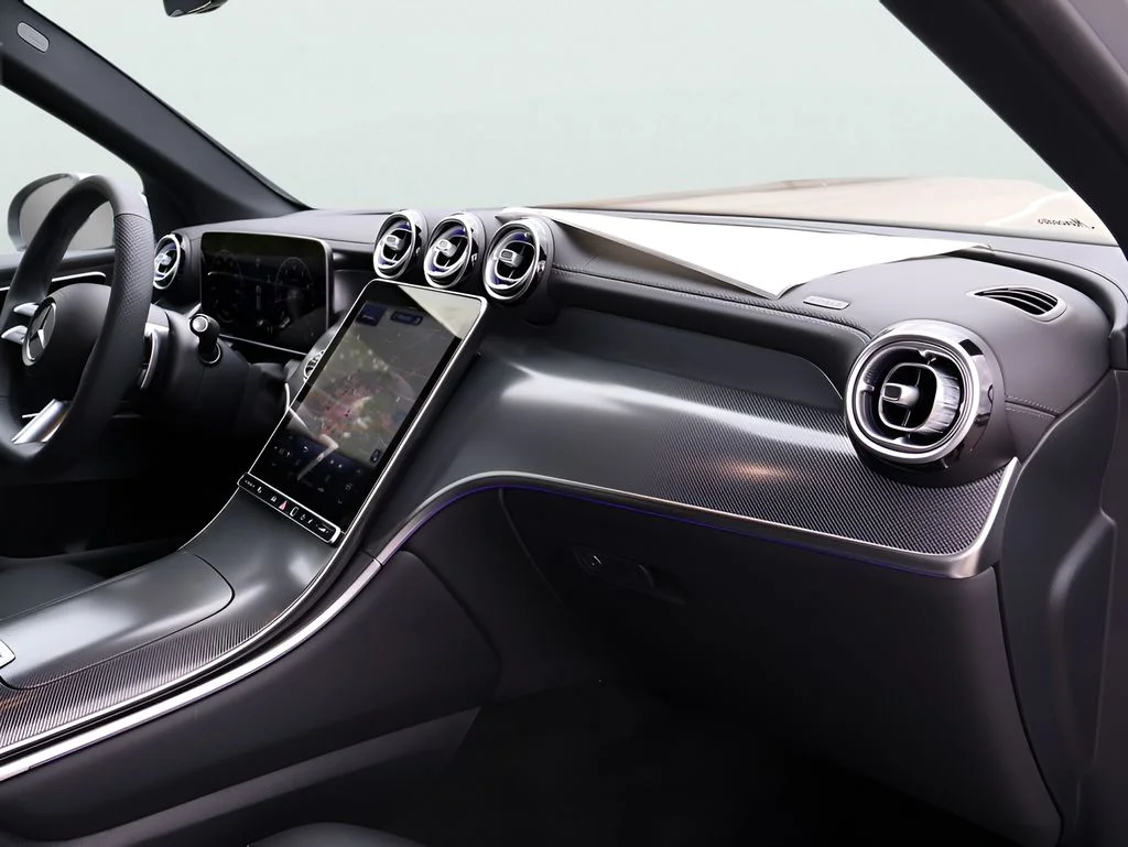 New 2026 MANUFAKTUR Alpine Grey Mercedes-Benz GLC 300 image 9