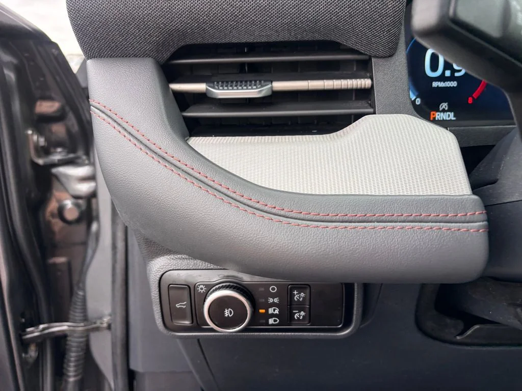 Used 2025 Gray Ford Active image 20