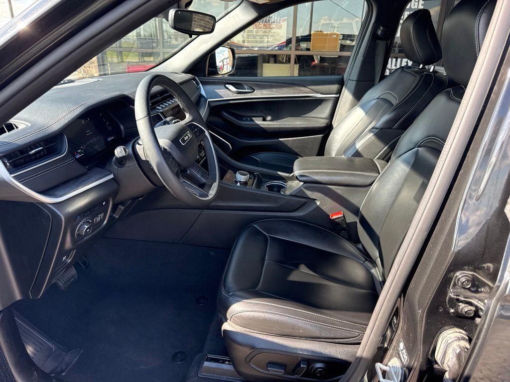 Used 2024 Brown Jeep 4xe image 16