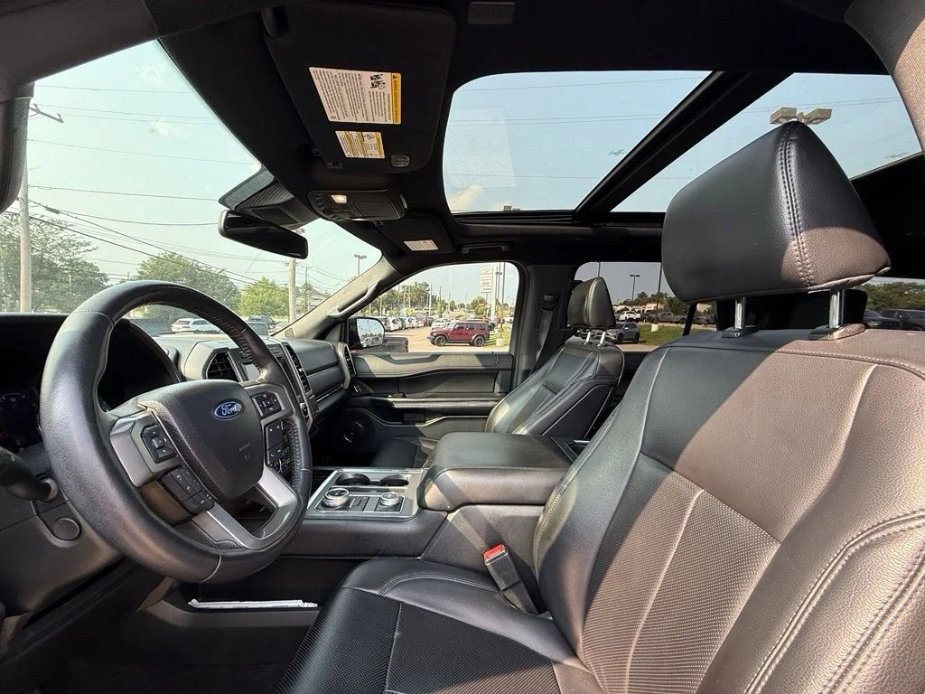 Used 2021 Black Ford XLT image 12