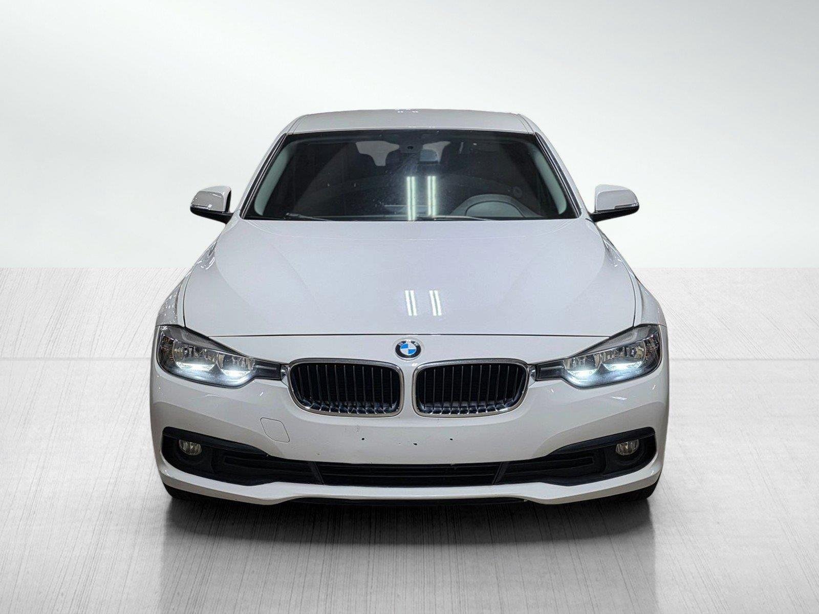 Used 2016 BMW 3 Series 320i with VIN WBA8E1G59GNU11726 for sale in Long Beach, CA