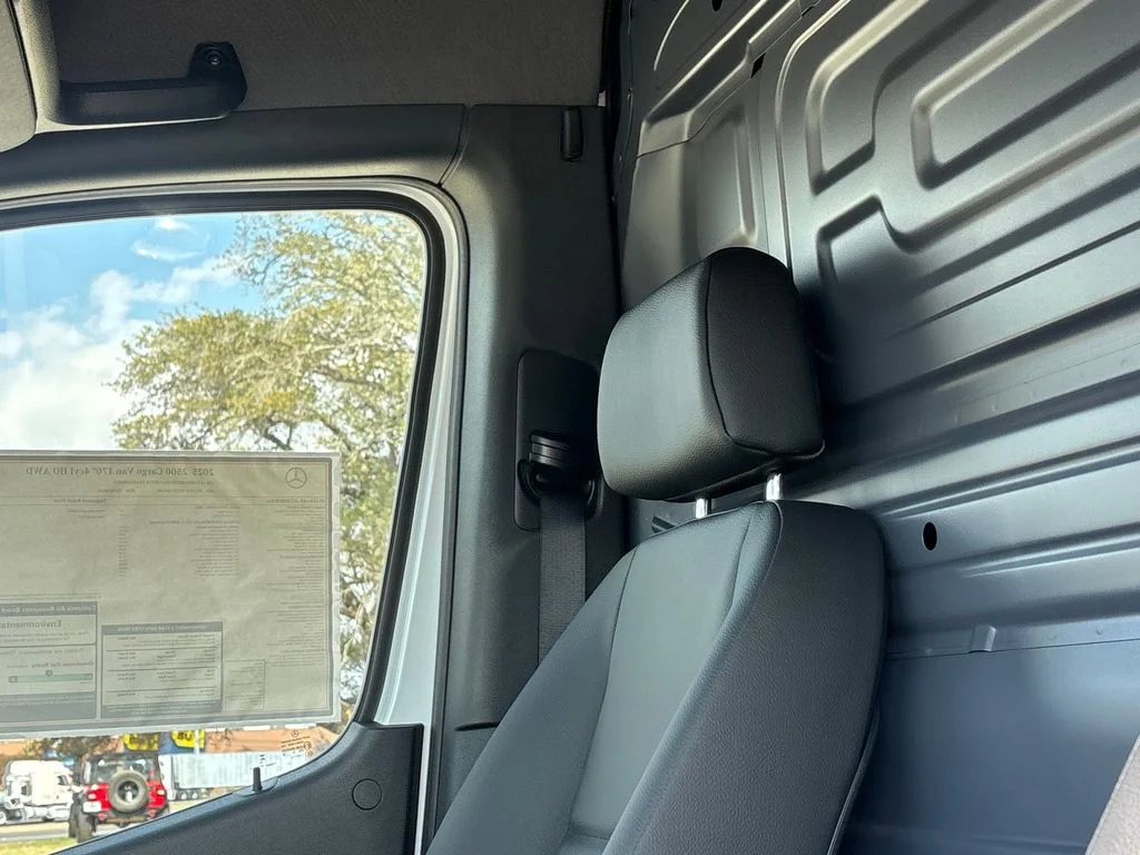 2025 Mercedes-Benz Sprinter Cargo Van Base - Photo 10