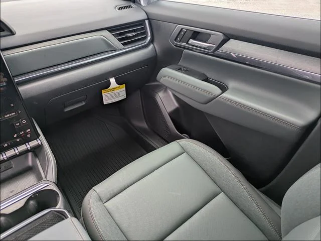 2026 GMC Terrain AT4 - Photo 16