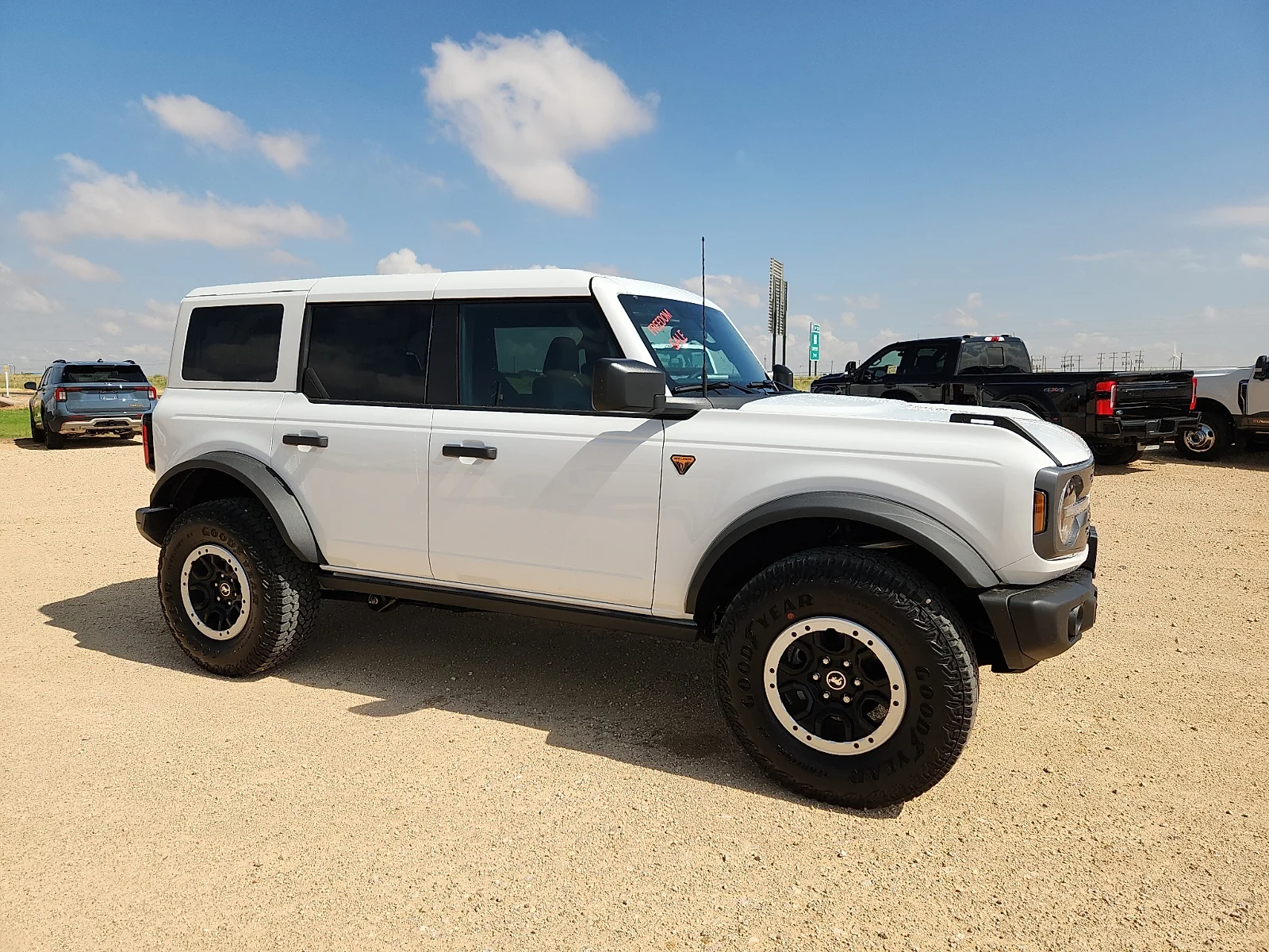 New 2026 Oxford White Ford Badlands image 8
